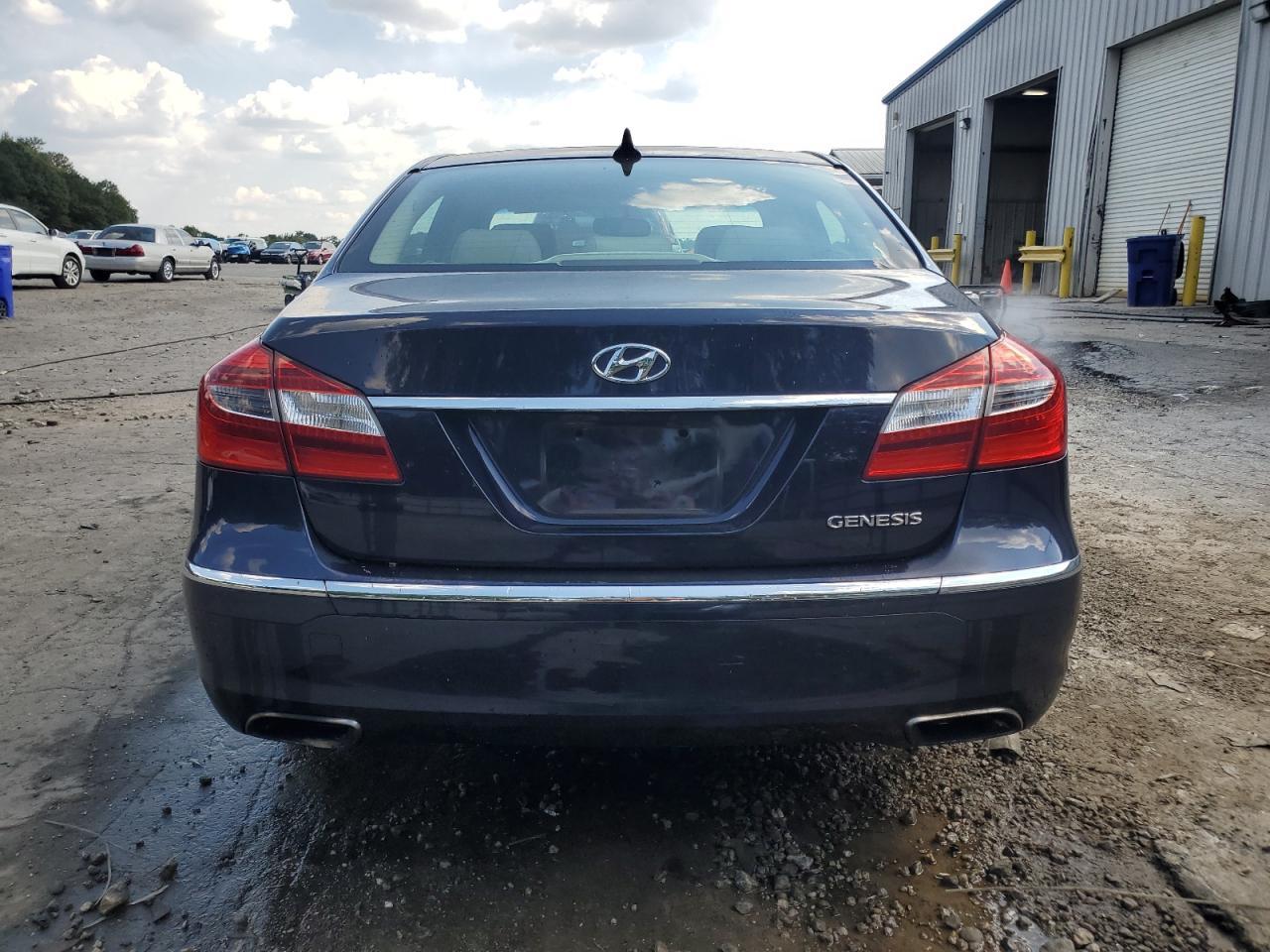 2012 HYUNDAI GENESIS
