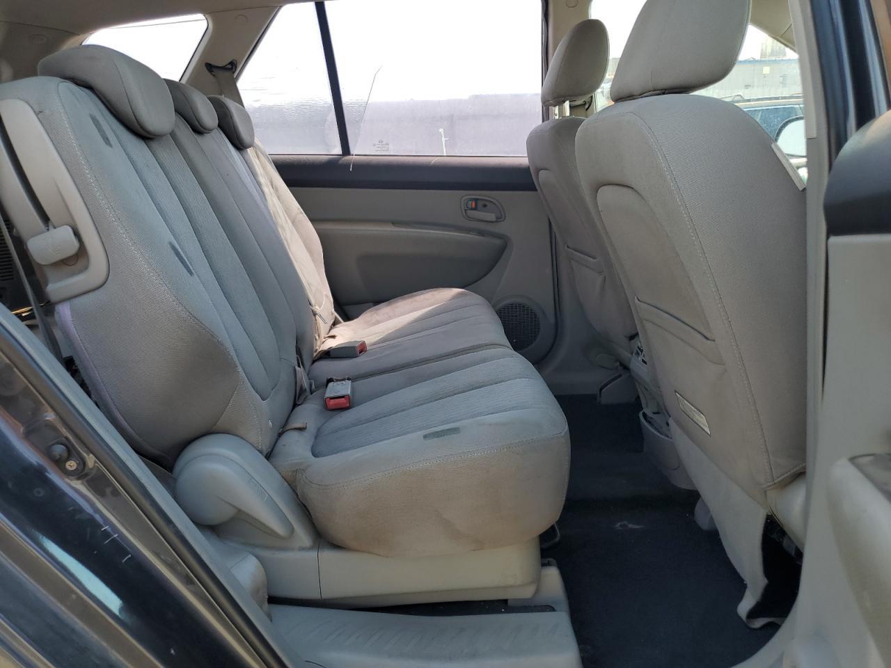 2007 KIA RONDO