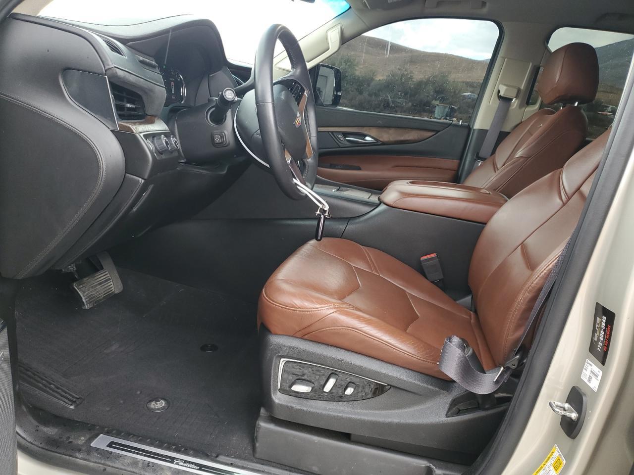 2017 CADILLAC ESCALADE