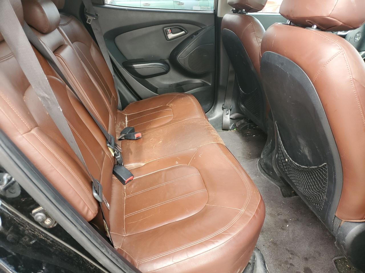 2010 HYUNDAI TUCSON