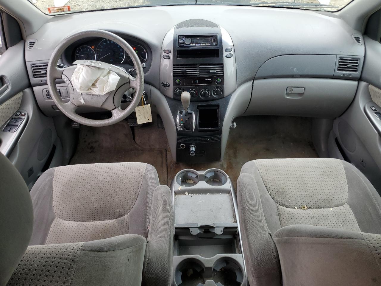 2009 TOYOTA SIENNA