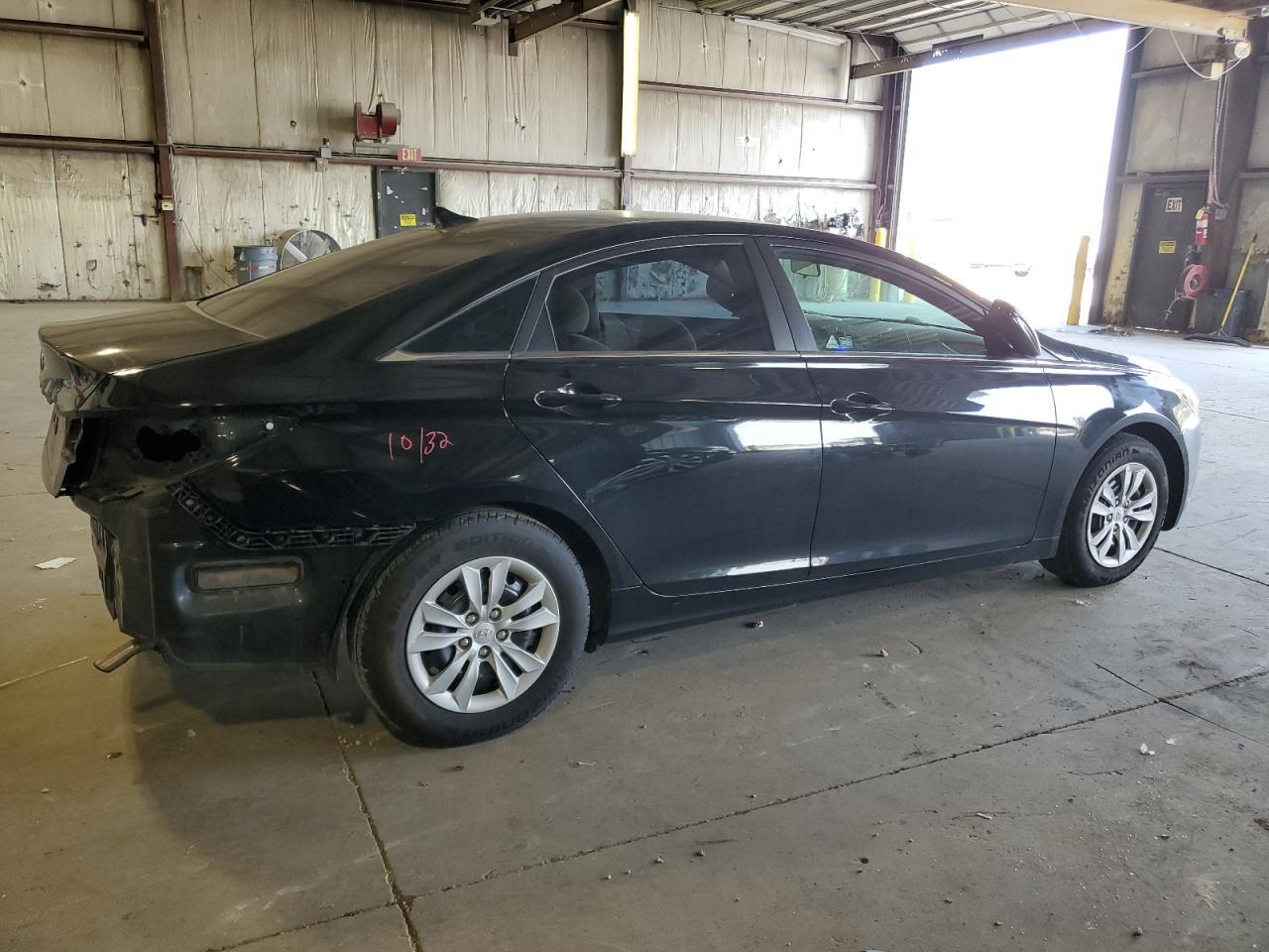 2011 HYUNDAI SONATA
