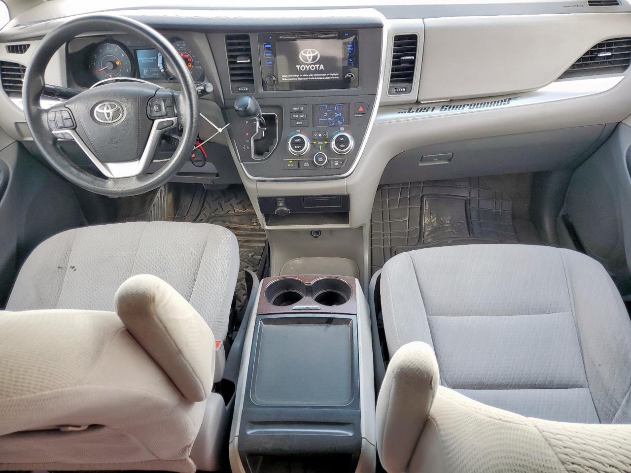 2015 TOYOTA SIENNA