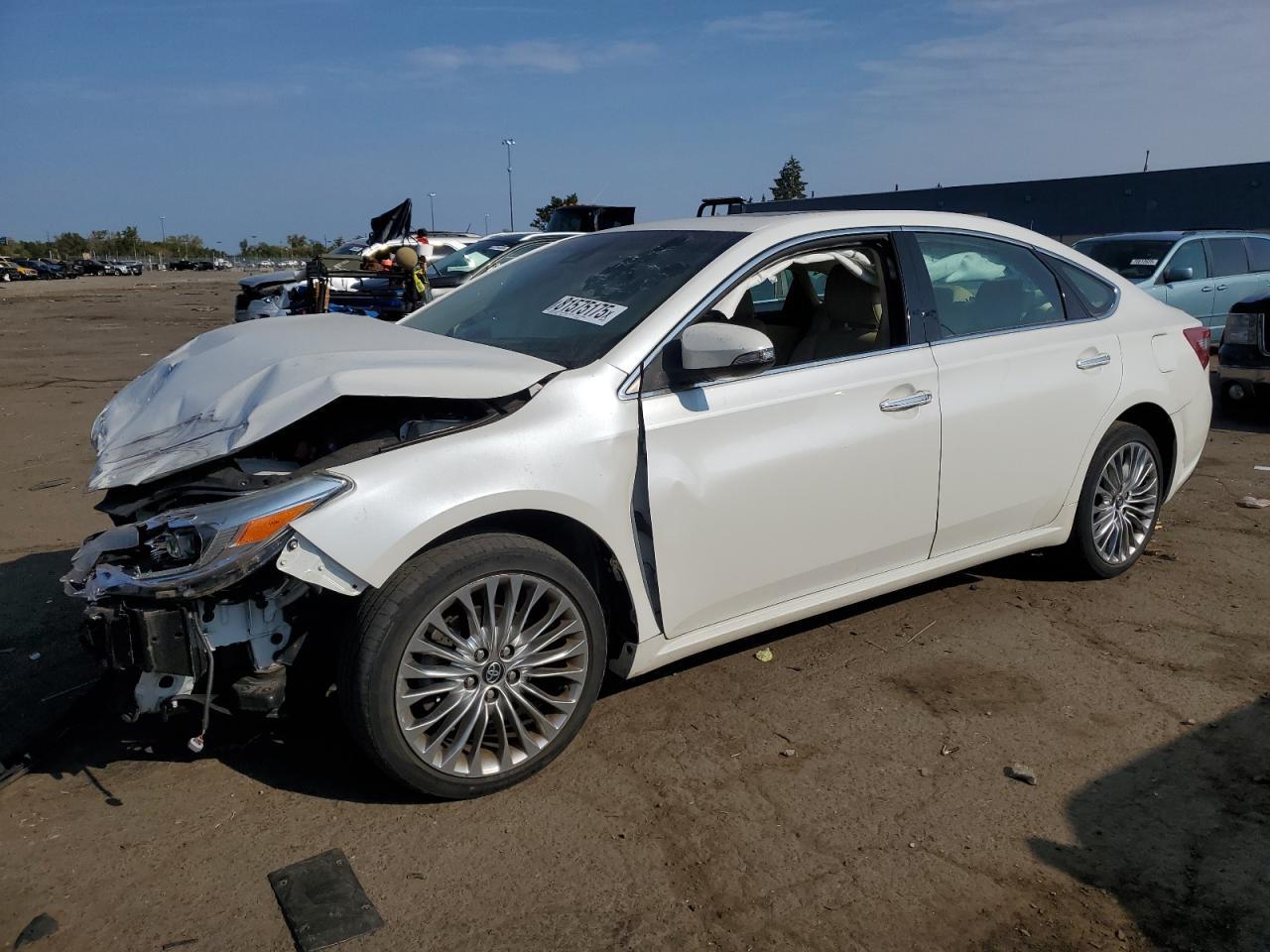2018 TOYOTA Avalon
