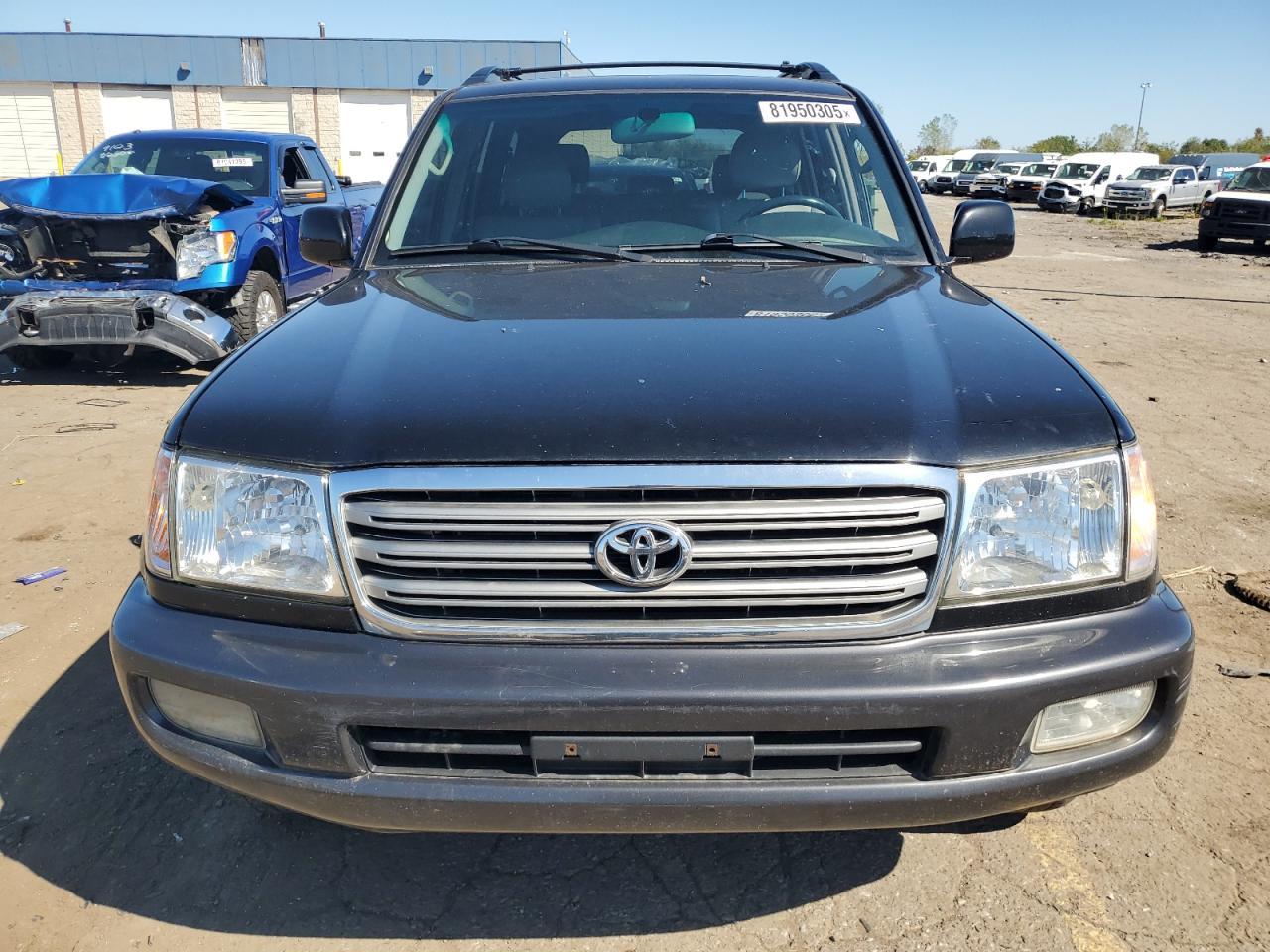 2004 TOYOTA LAND CRUISER