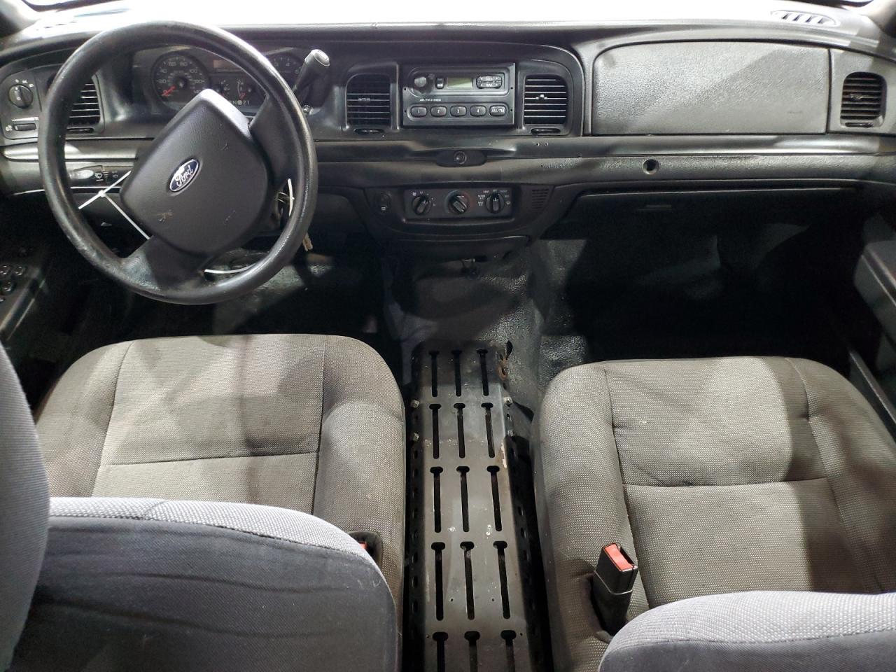 2008 FORD Crown Victoria