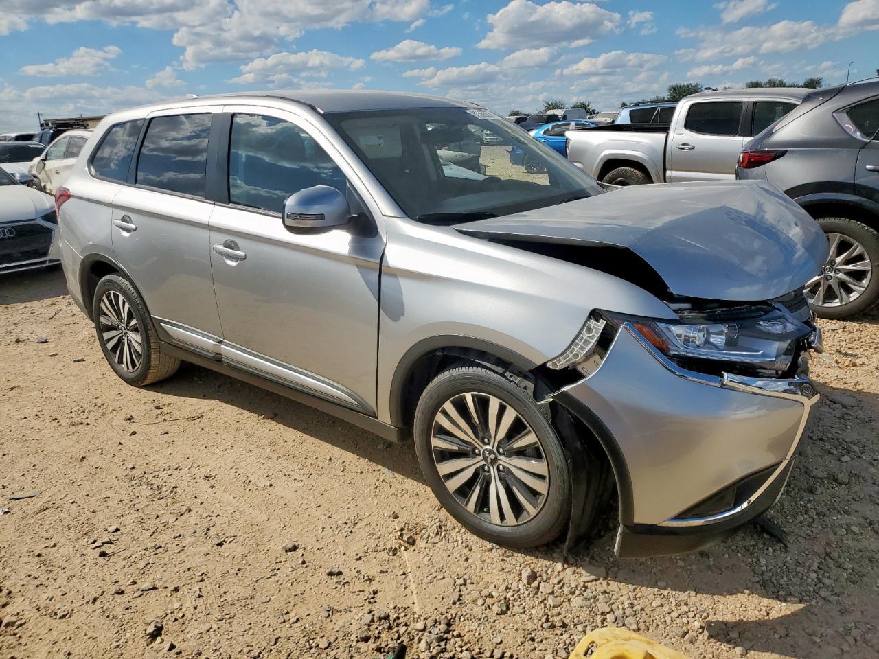 2019 MITSUBISHI outlander