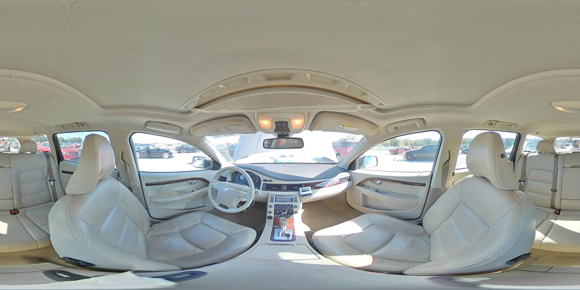 2008 VOLVO XC70