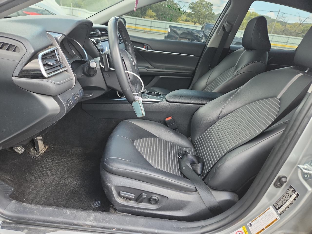 2018 TOYOTA CAMRY