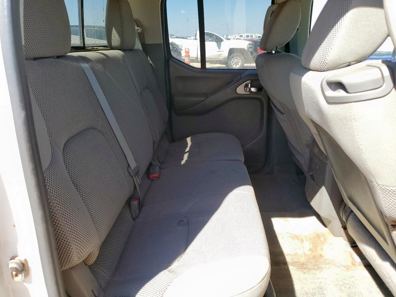2014 NISSAN Frontier