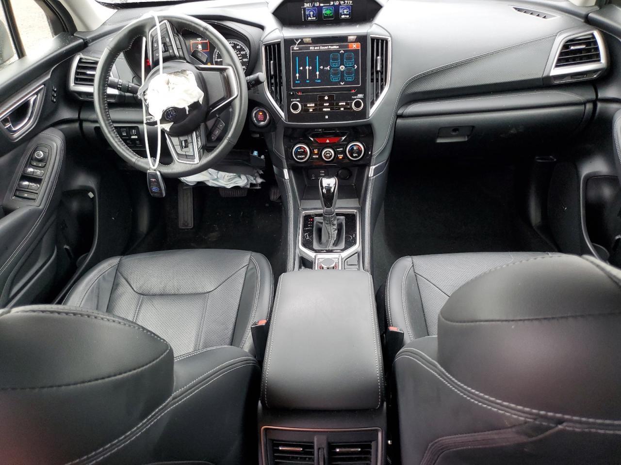 2022 SUBARU FORESTER