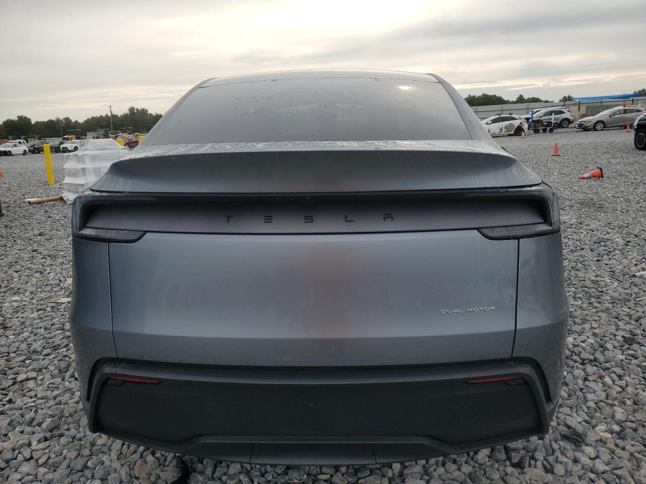 2026 TESLA MODEL Y