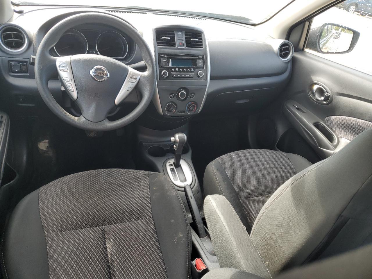 2015 NISSAN VERSA