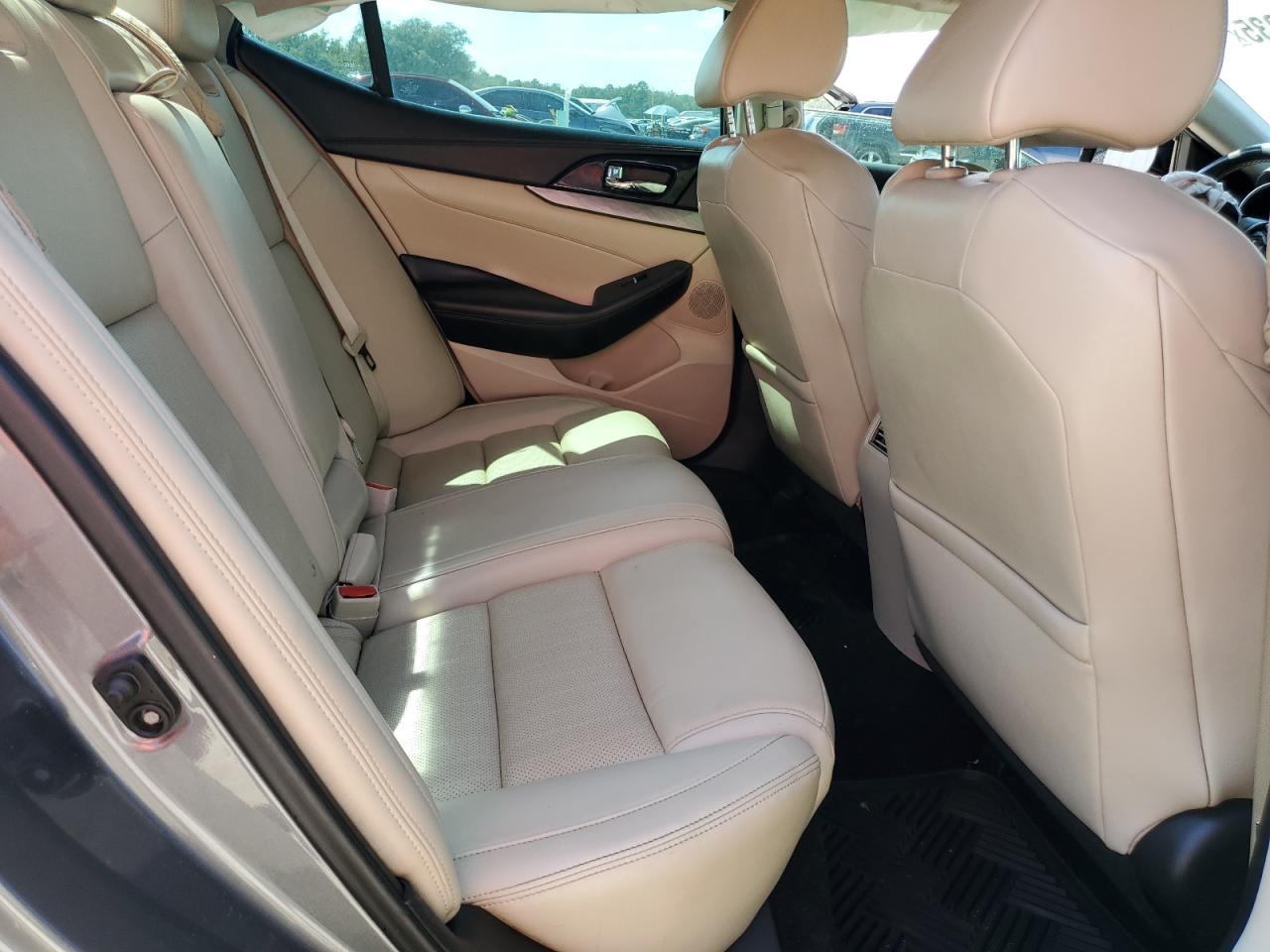 2016 NISSAN Maxima