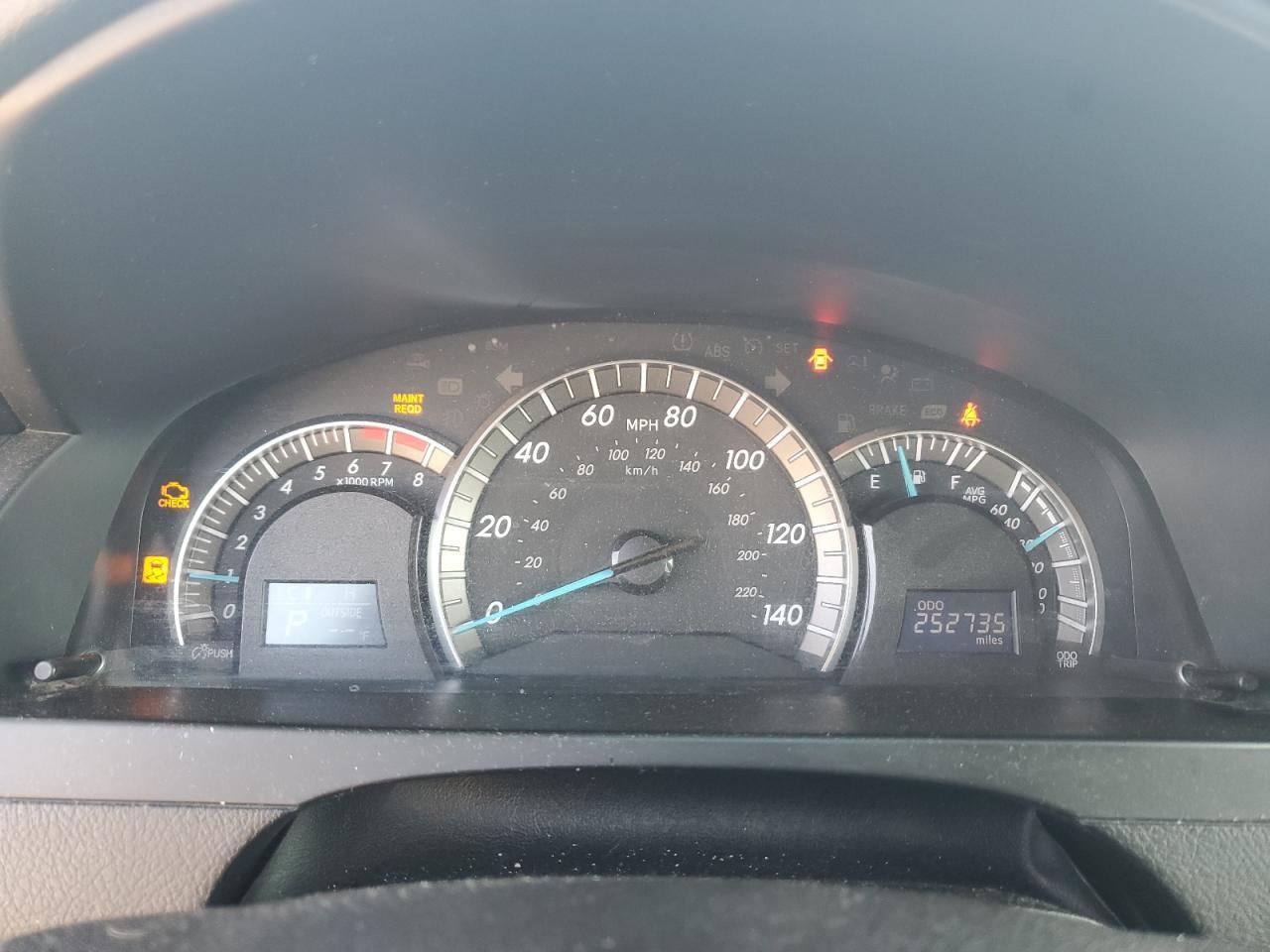 2014 TOYOTA CAMRY