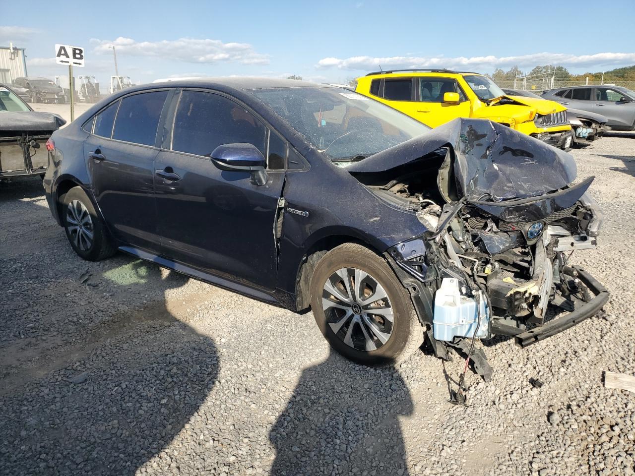 2021 TOYOTA COROLLA