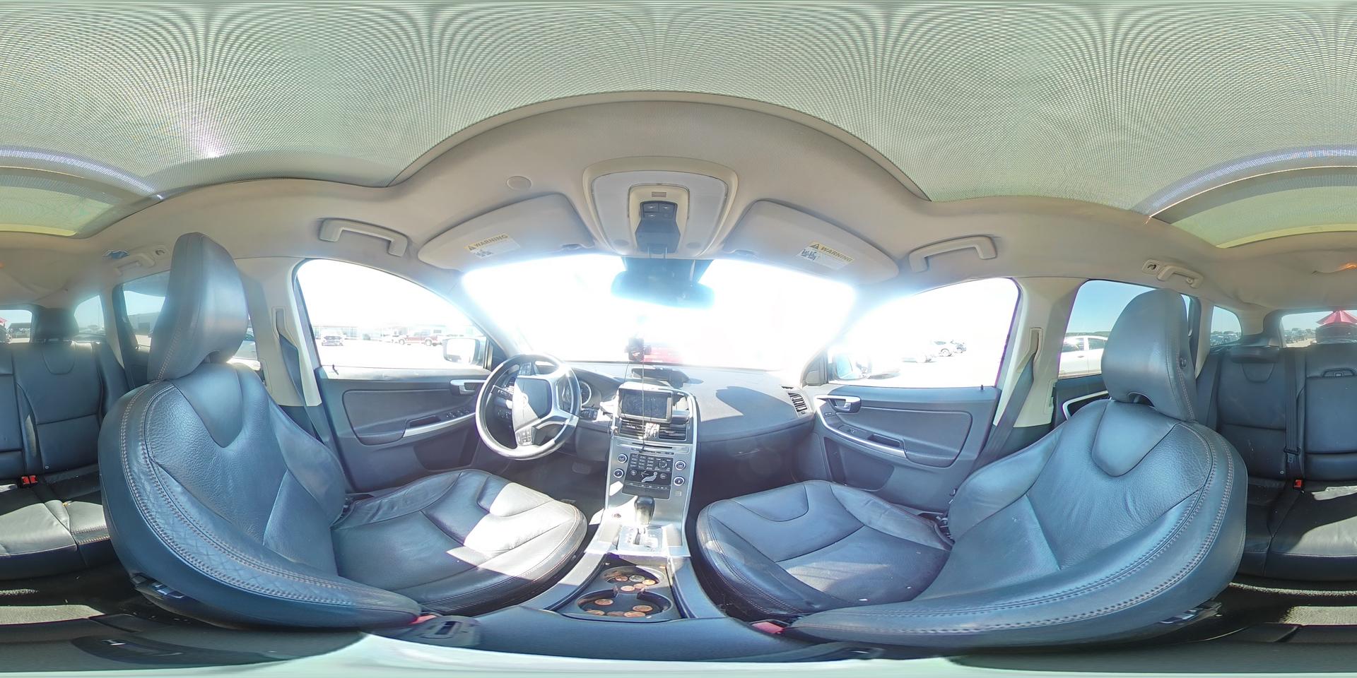 2011 VOLVO XC60