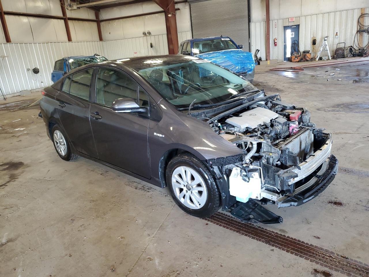 2016 TOYOTA PRIUS