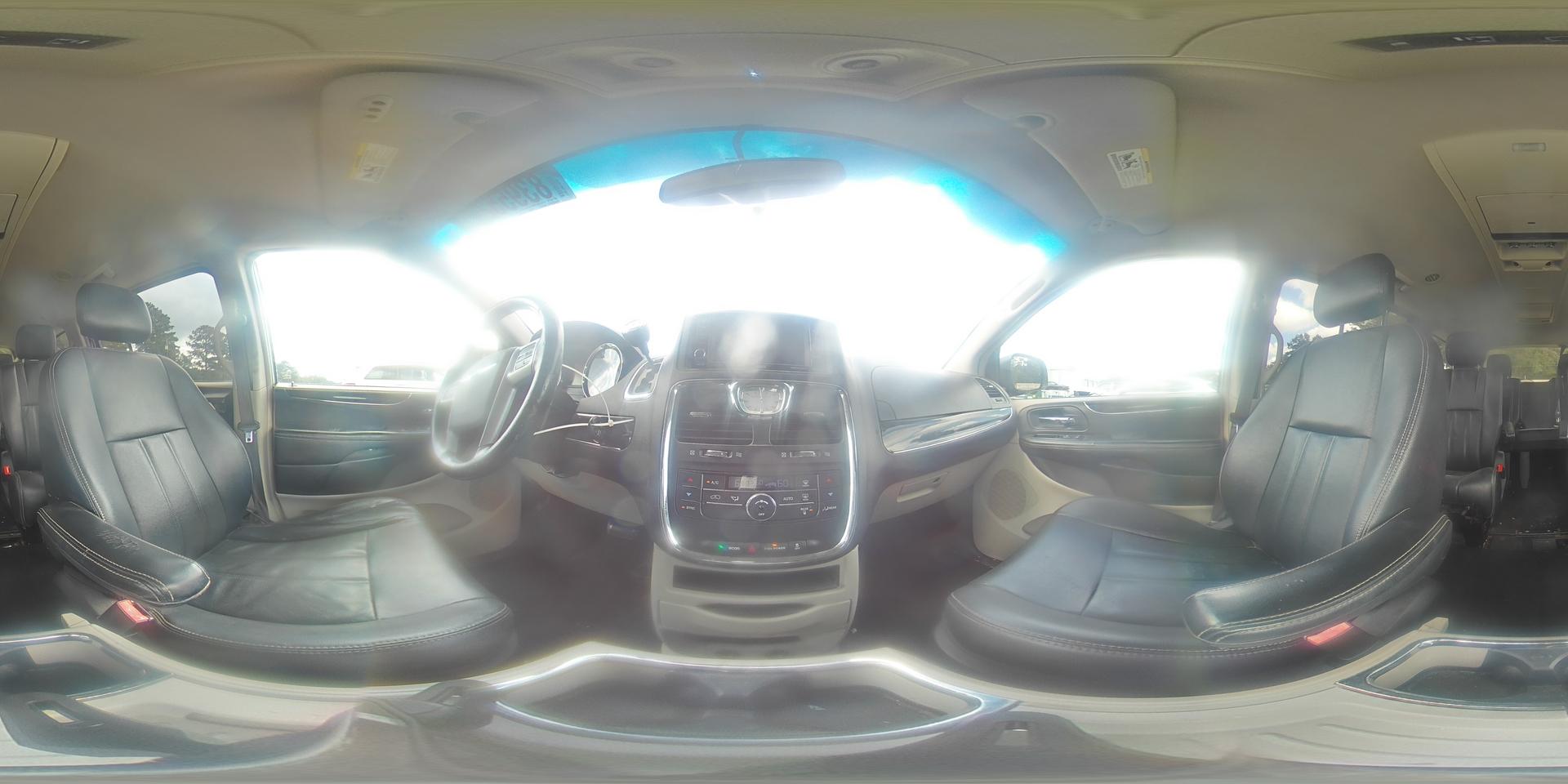 2014 CHRYSLER Town & Country