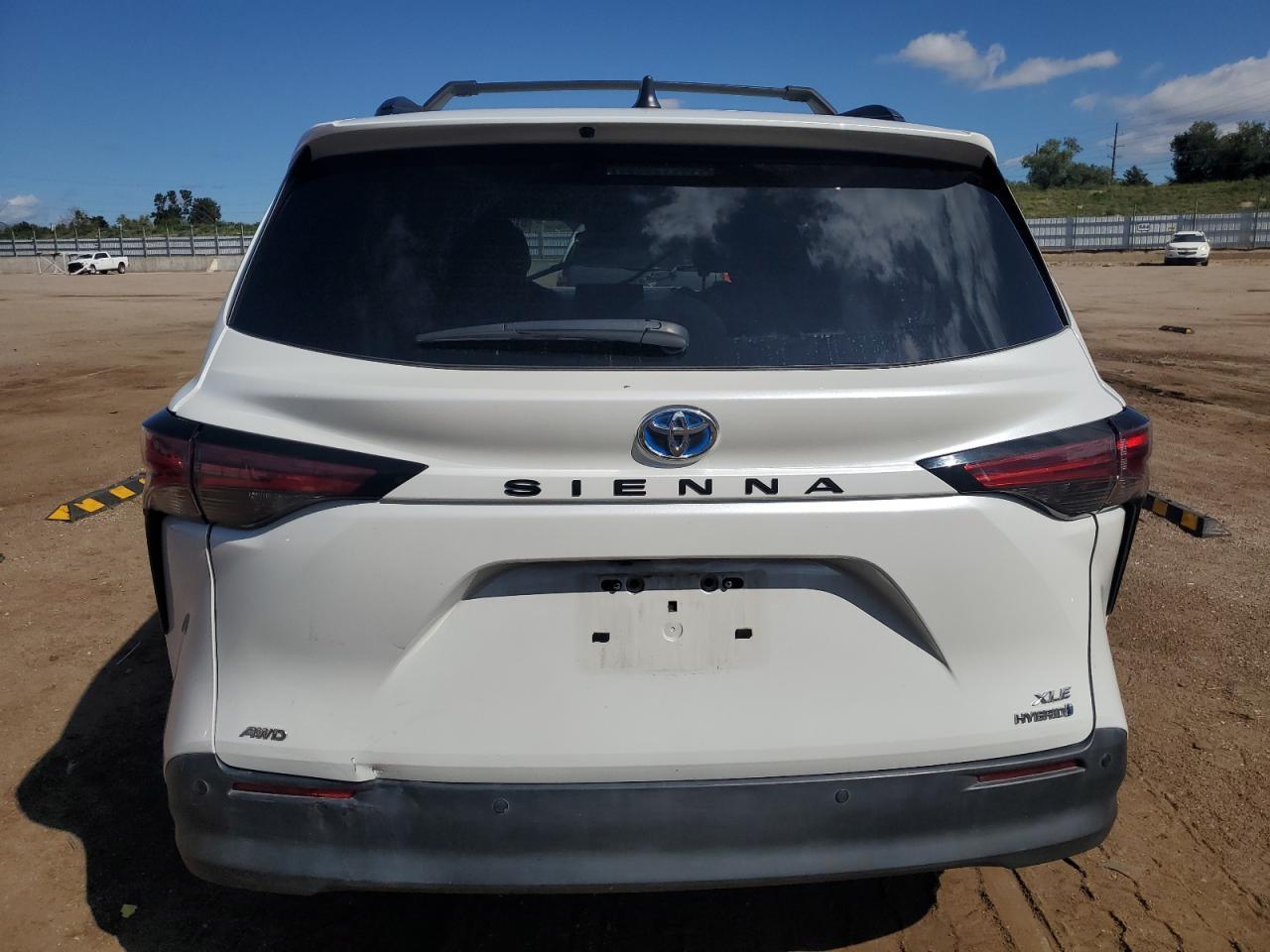 2022 TOYOTA SIENNA
