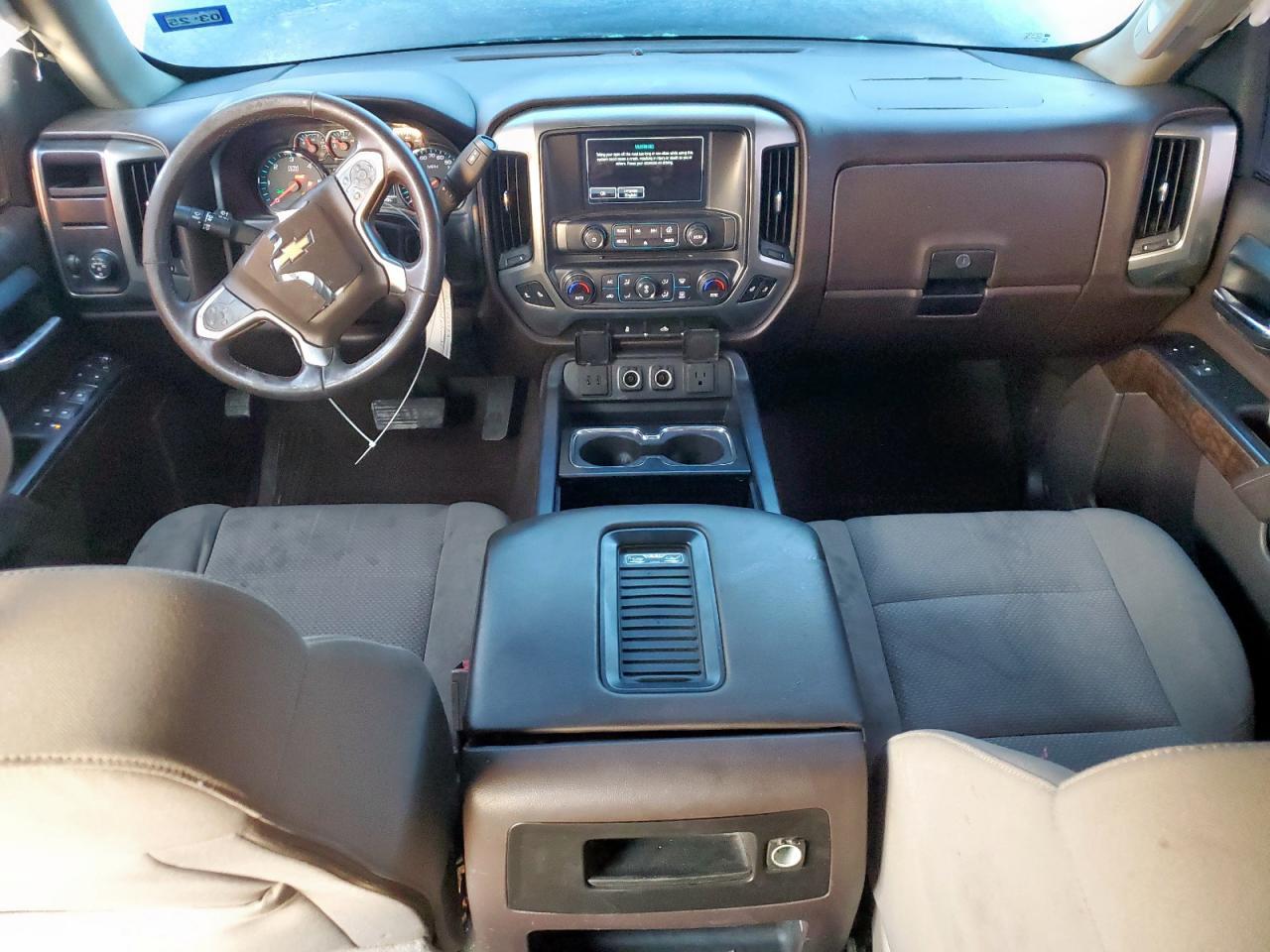 2018 CHEVROLET Silverado