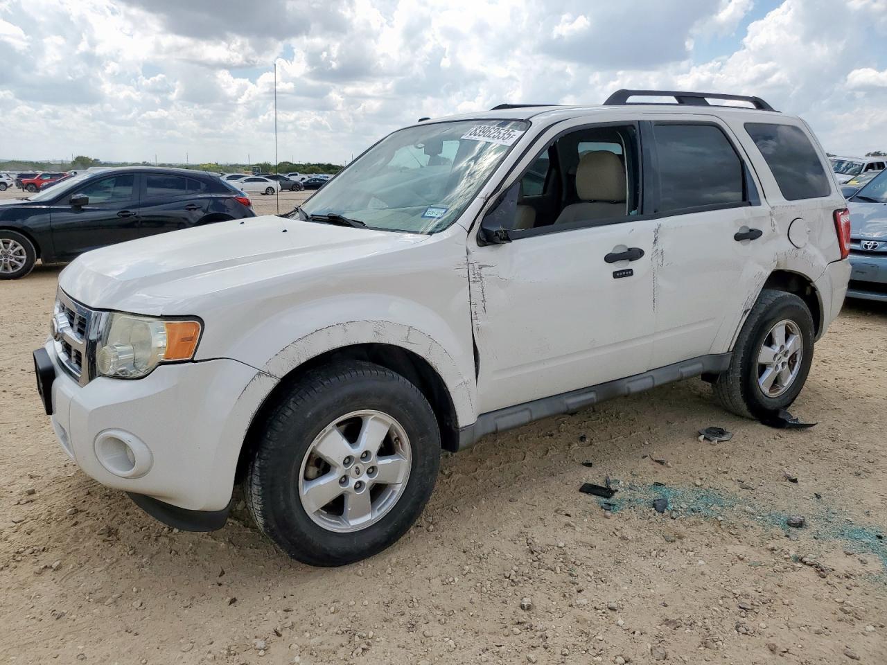 2010 FORD ESCAPE