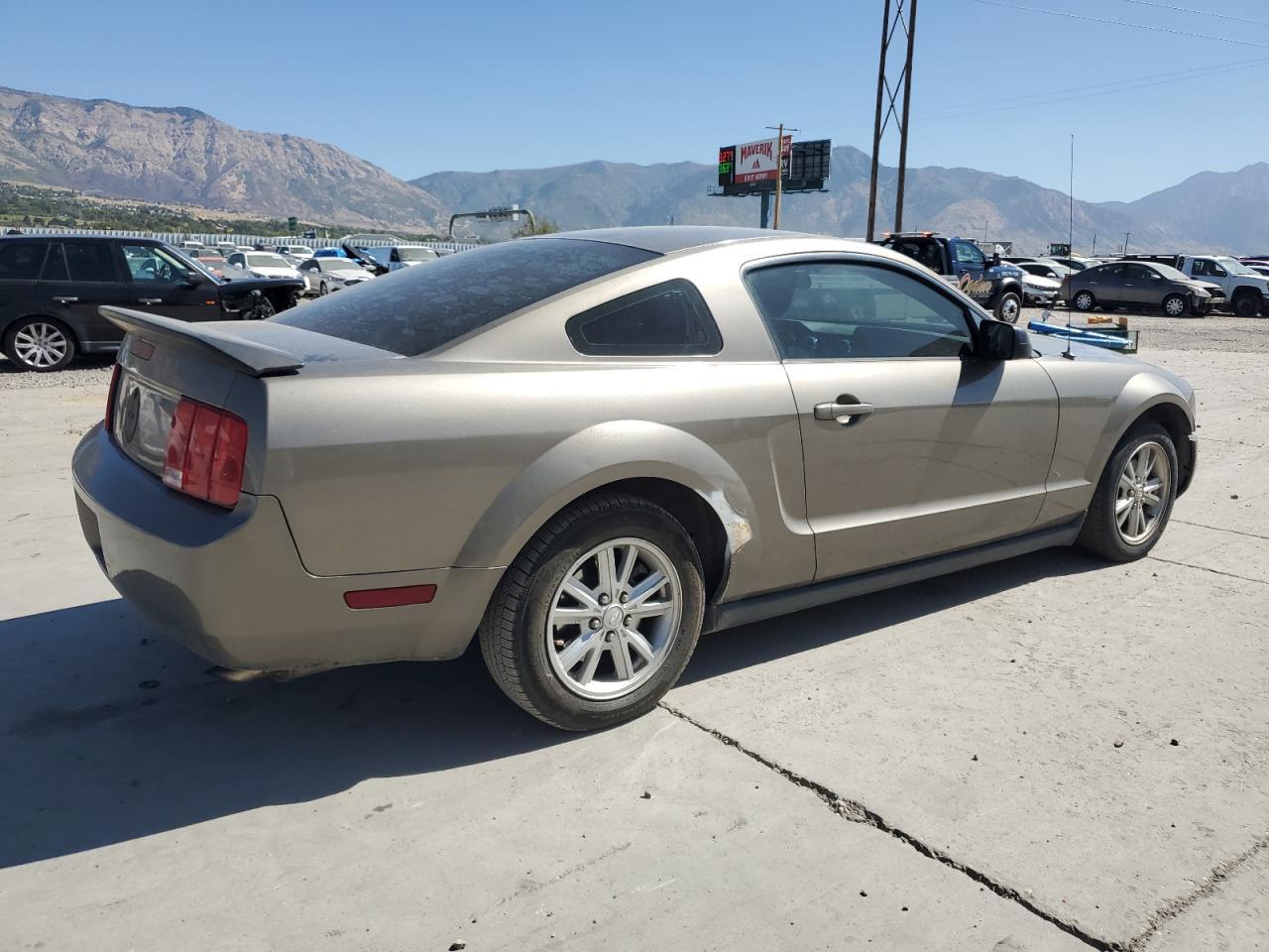 2005 FORD MUSTANG