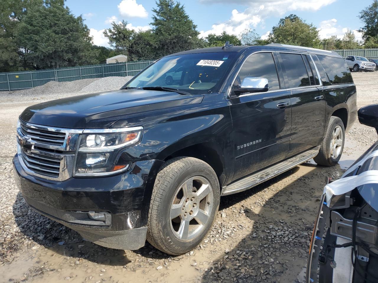 2017 CHEVROLET Suburban