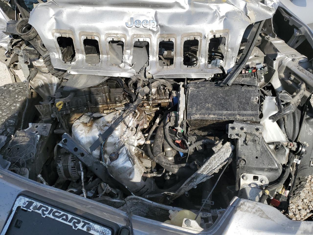 2019 JEEP CHEROKEE