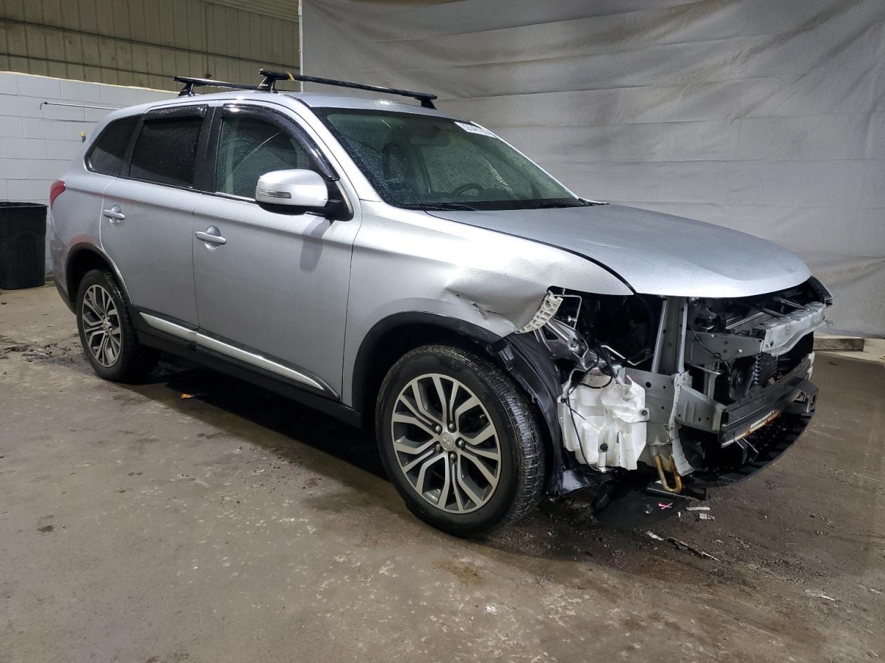 2016 MITSUBISHI outlander