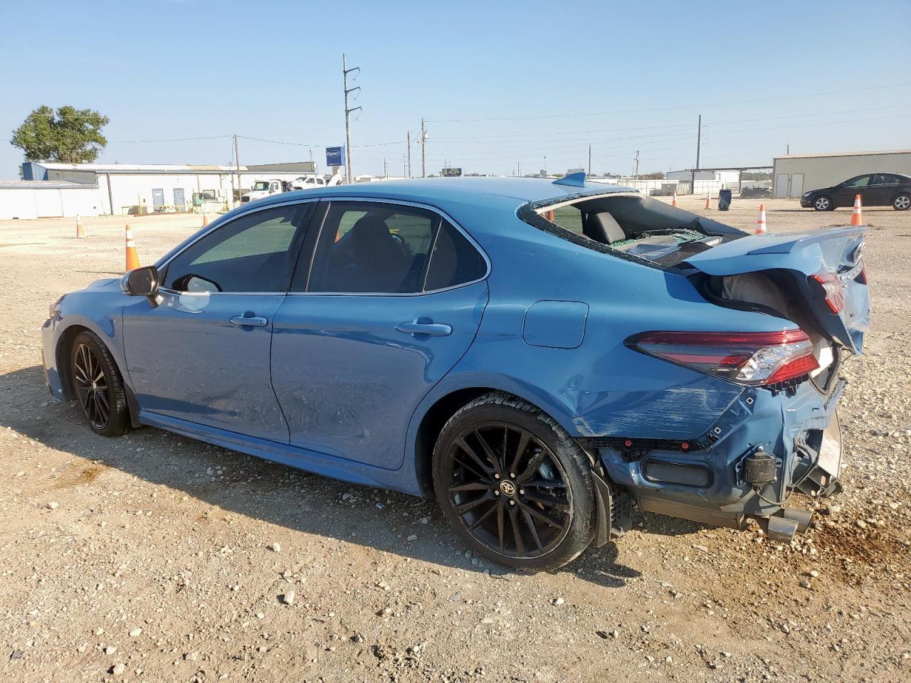 2023 TOYOTA CAMRY