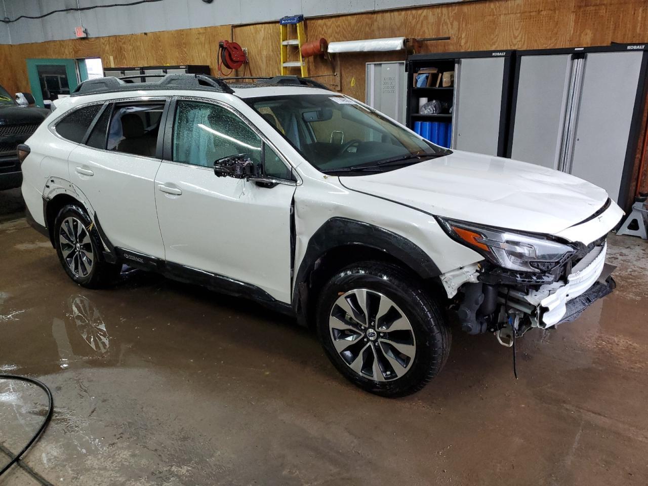 2024 SUBARU Outback