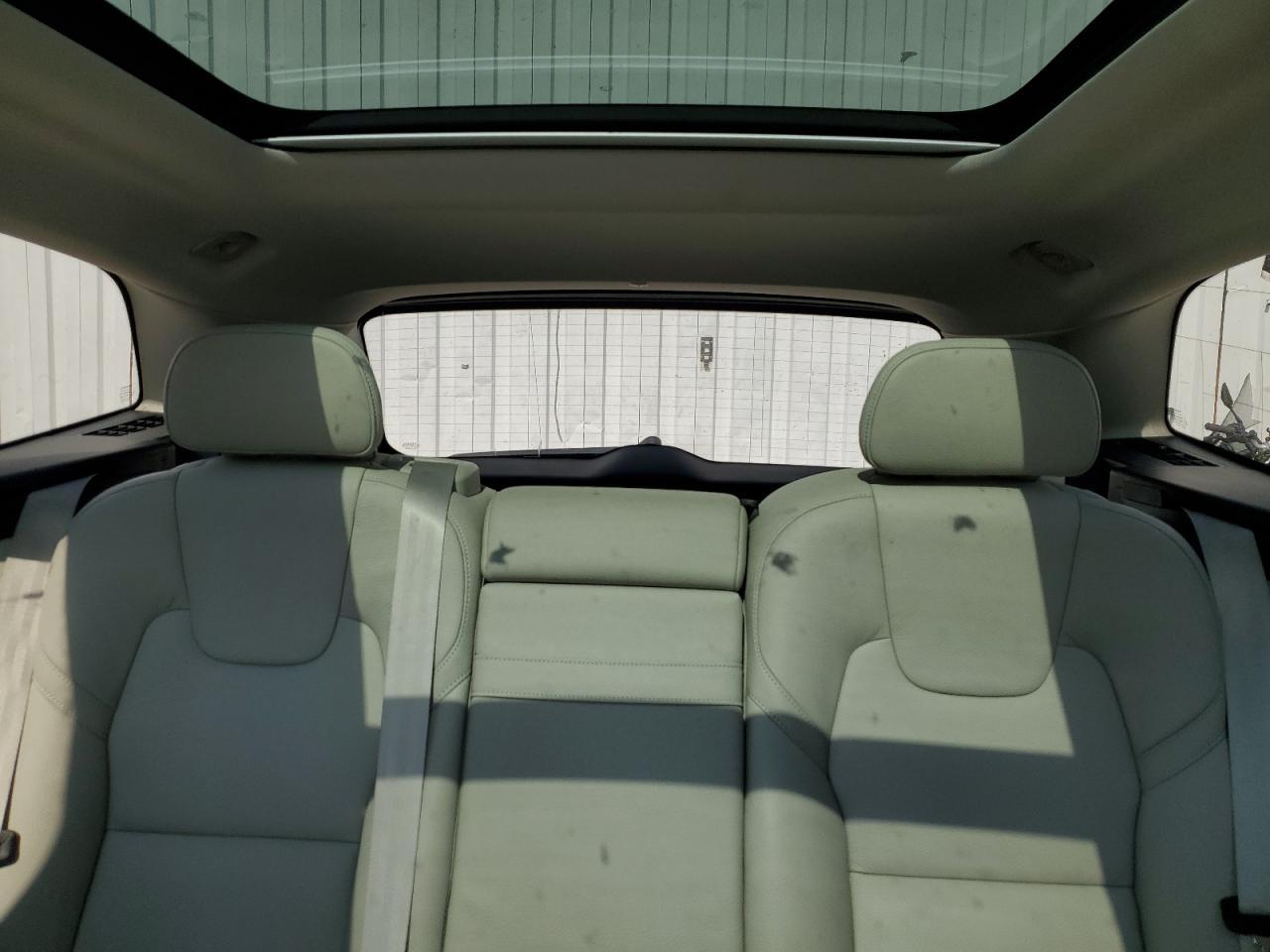 2021 VOLVO XC60