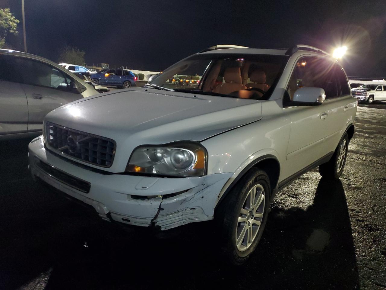 2011 VOLVO XC90