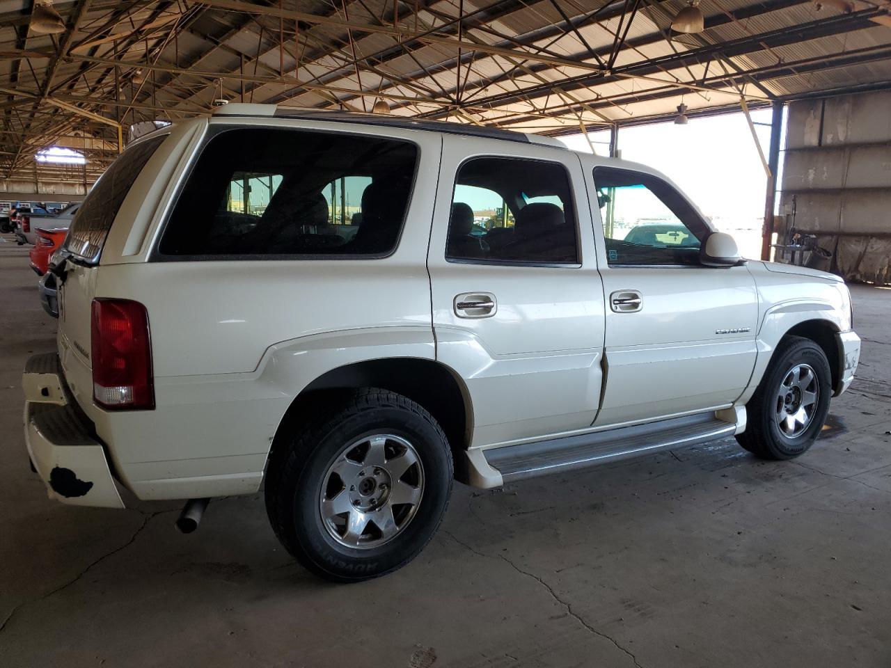 2003 CADILLAC ESCALADE