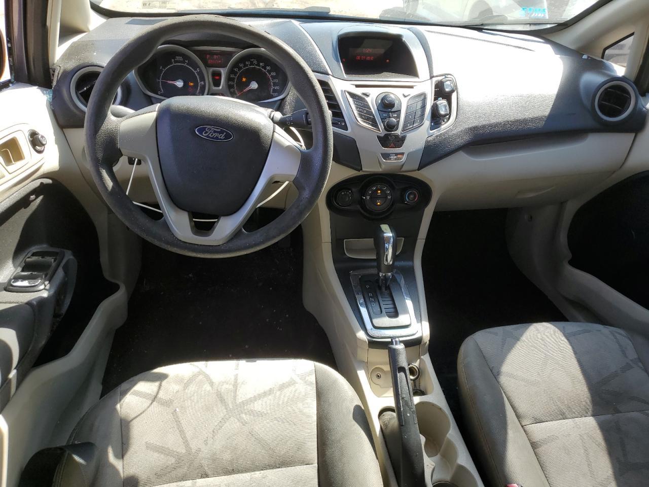 2012 FORD Fiesta