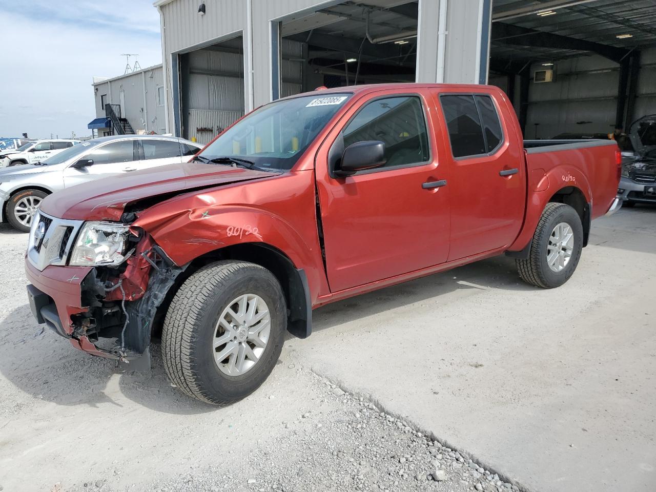 2015 NISSAN Frontier