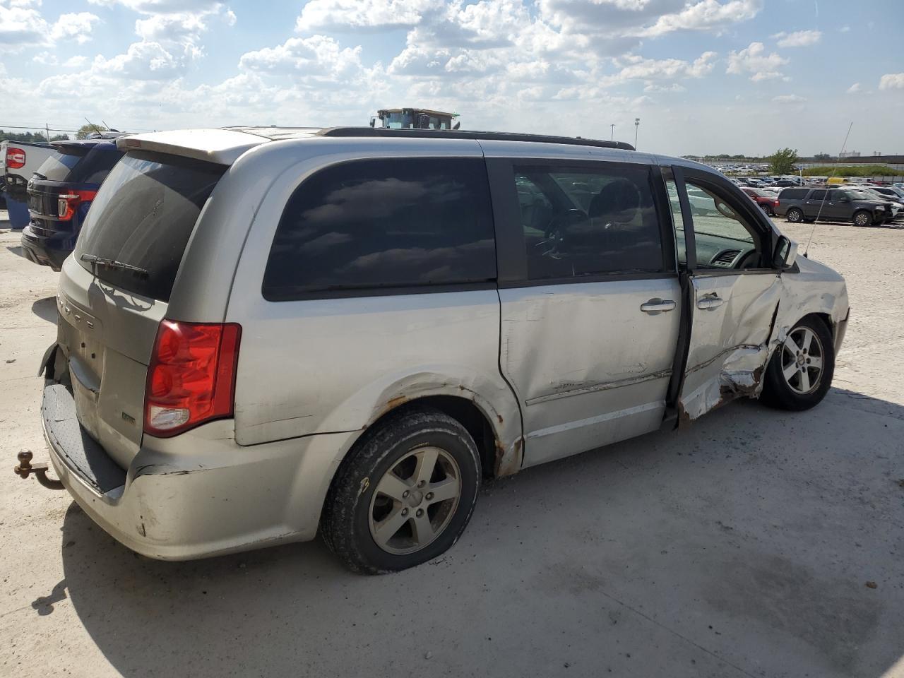 2011 DODGE GRAND CARAVAN