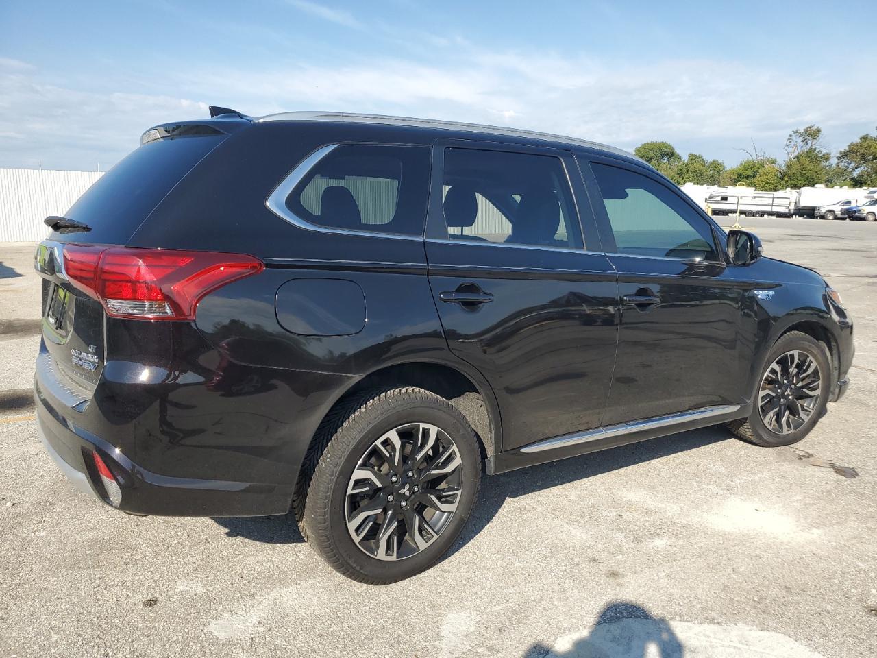 2018 MITSUBISHI outlander