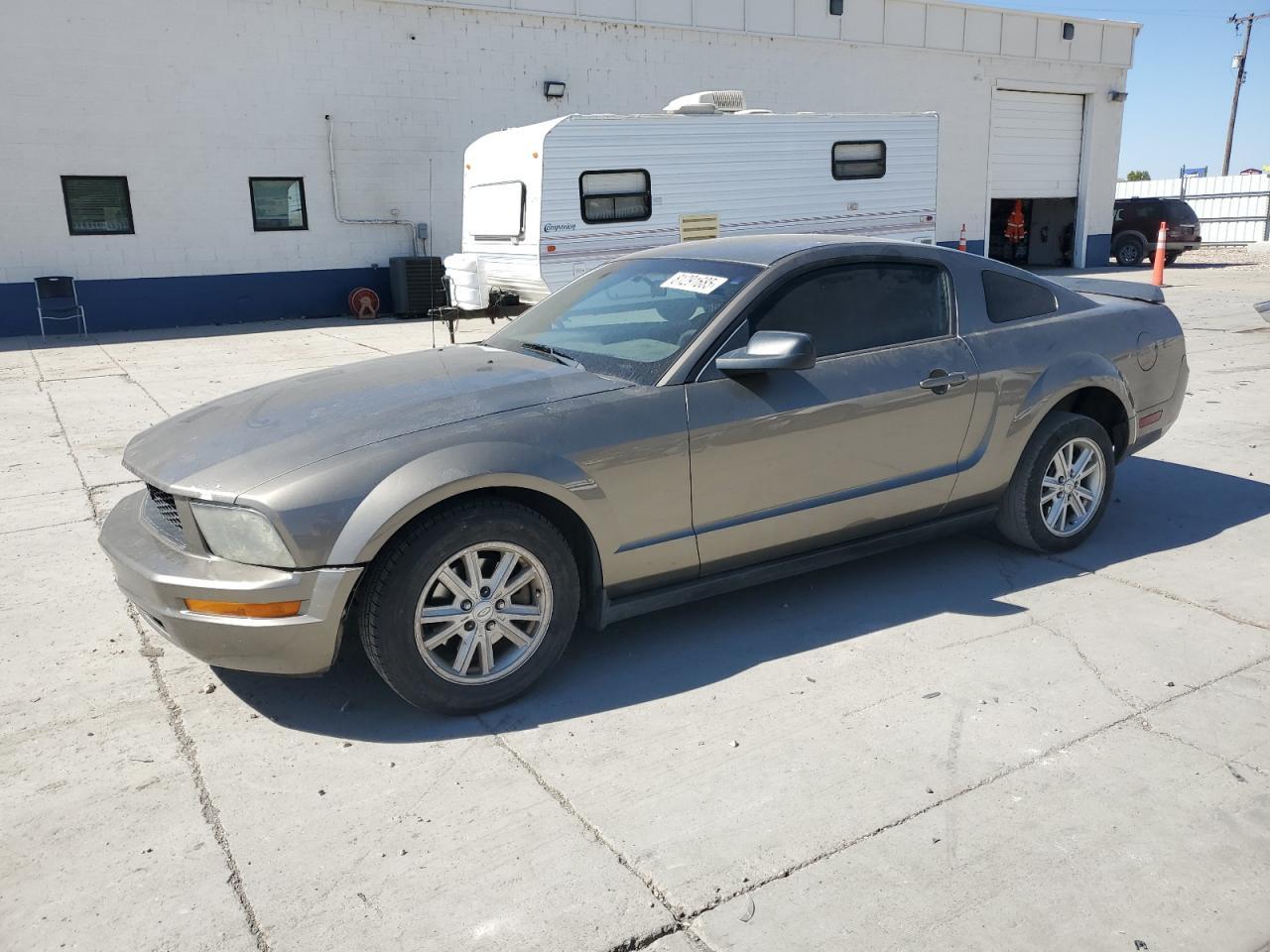 2005 FORD MUSTANG