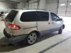 2002 TOYOTA SIENNA