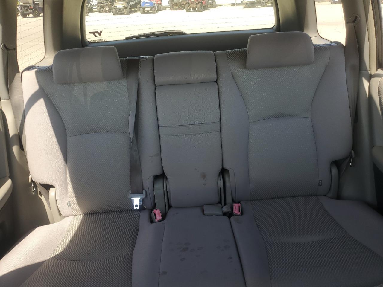 2004 TOYOTA HIGHLANDER
