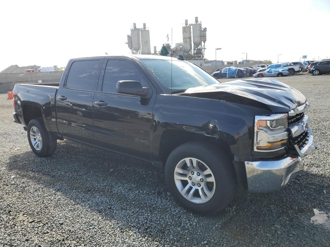 2018 CHEVROLET Silverado