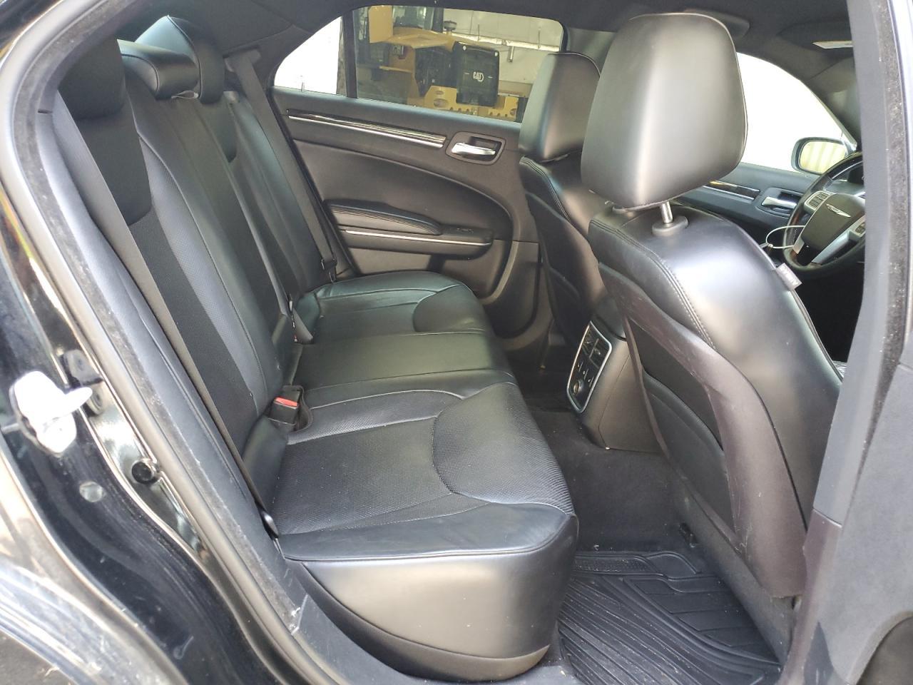 2013 CHRYSLER 300
