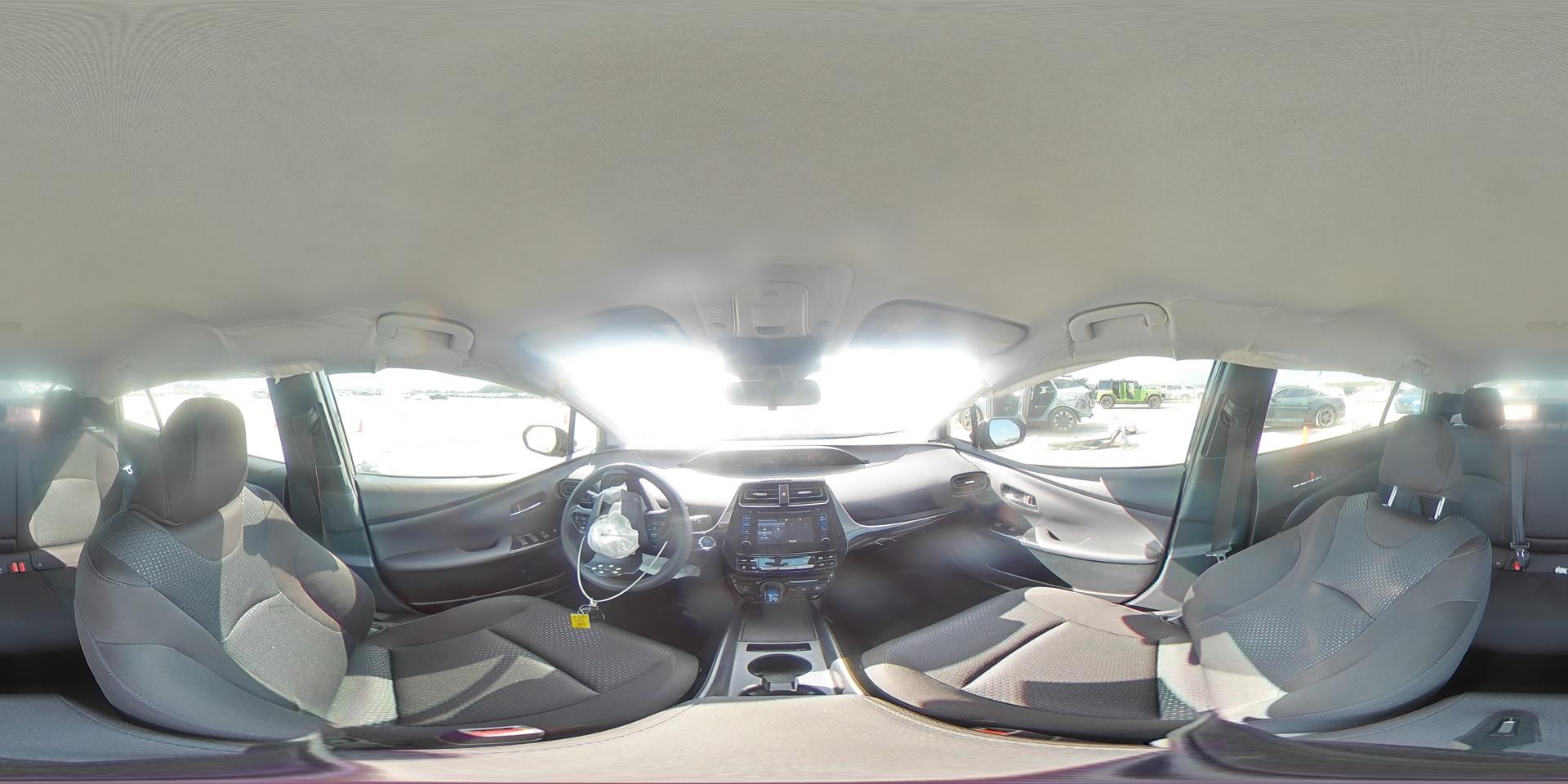 2019 TOYOTA PRIUS