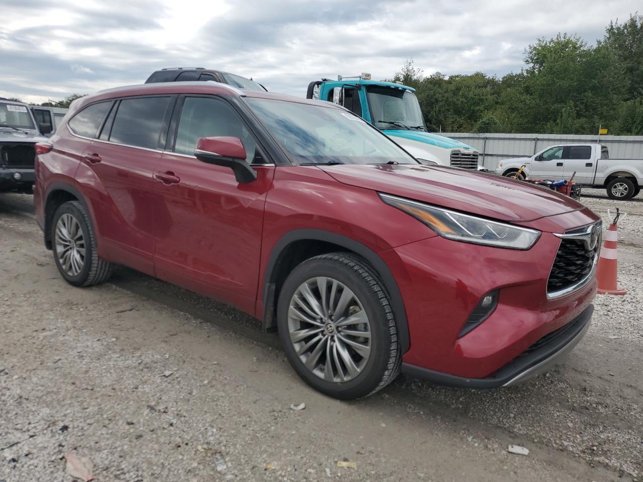 2021 TOYOTA HIGHLANDER