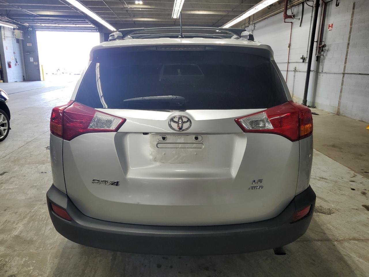 2015 TOYOTA RAV4