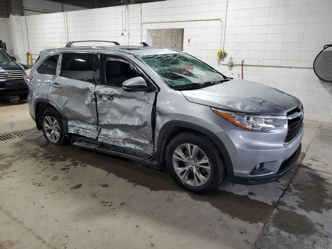2015 TOYOTA HIGHLANDER