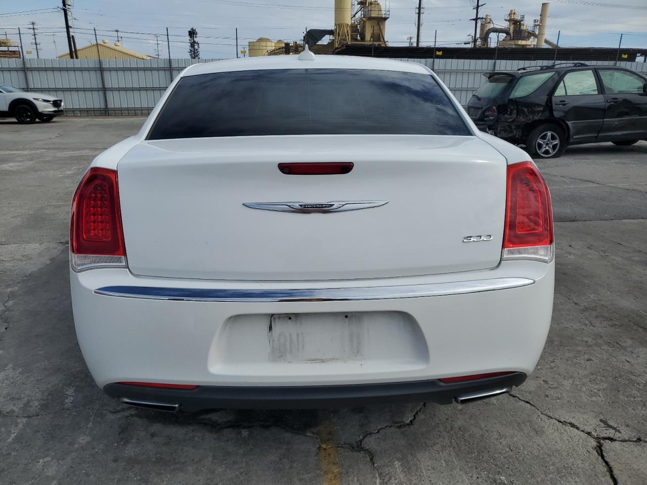 2016 CHRYSLER 300