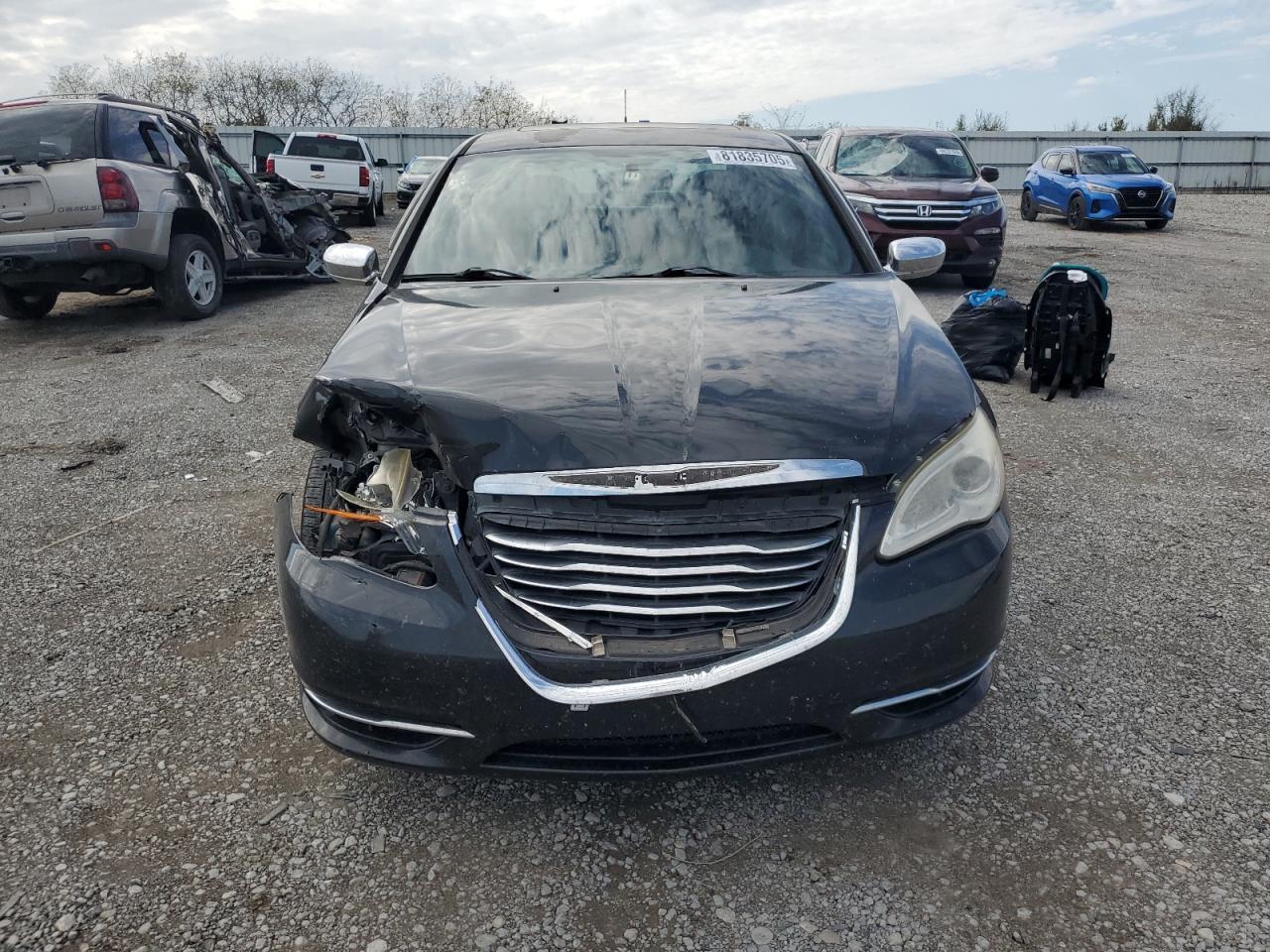 2011 CHRYSLER 200